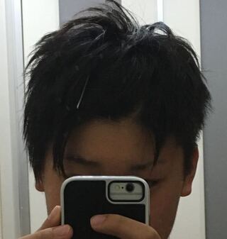 男でヘアピンって変ですか これで外出たり学校行く人どー Yahoo 知恵袋