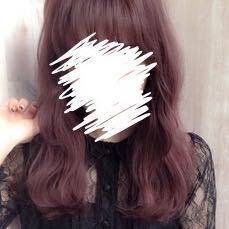 金髪からこの写真のような色のダークピンクにするヘアカラーとかありますか Yahoo 知恵袋