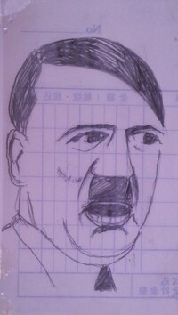 メモ紙の裏にヒトラーの似顔絵描いてみたんですが如何でしょうか Yahoo 知恵袋