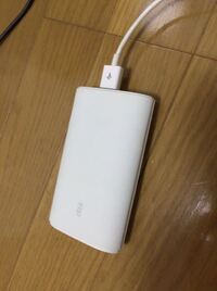 AUで買ったモバイルバッテリーでアイホン6を充電しようとして