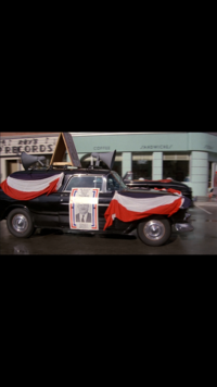 映画 バックトゥザフューチャー で この写真の車から流れてる曲を教えて Yahoo 知恵袋