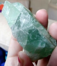拾った石について子供がキレイな石を拾ってきました ガラスではなさそうな Yahoo 知恵袋