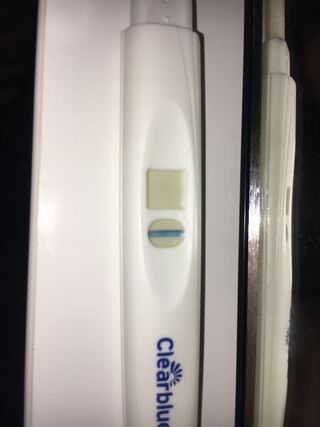 クリアブルーは蒸発線が出やすいと聞きました 生理が来ず 5日目で Yahoo 知恵袋