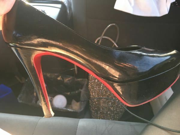 ダイアナの10cmヒールを履いて買い物に行ったら 足指の爪全 Yahoo 知恵袋