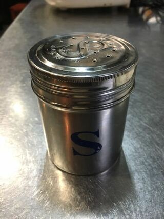 この塩の缶が開かないのですが なにか開ける豆知識があれば教えてください Yahoo 知恵袋