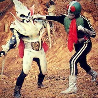仮面ライダーの死神博士の怪人態はイカデビルでしたが 何故イカ Yahoo 知恵袋