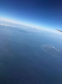 海にある白い点々はなんですか 飛行機から撮った写真です Yahoo 知恵袋