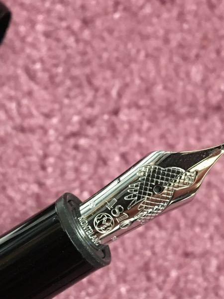 モンブランの万年筆の型番を知りたいのですが。。 - ペン先には18kと