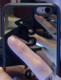 こういう鏡みたいに映るiphoneケース教えてください Yahoo 知恵袋