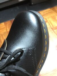 Dr Martensの3ホールに革靴用の防水スプレーをかけま Yahoo 知恵袋