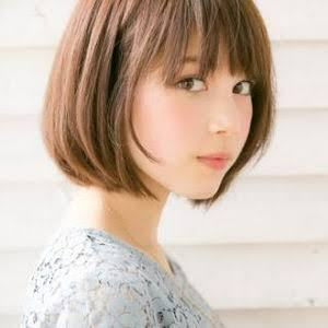 女子高生です ﾟ ﾟ 私は丸顔で 今はロングヘアー Yahoo 知恵袋