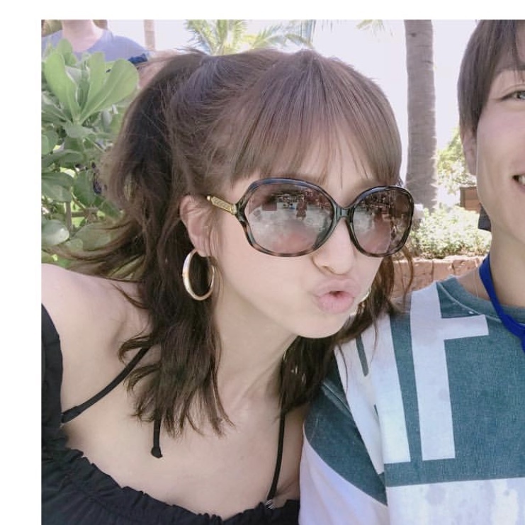 GUCCI gucci グッチ　サングラス　GG0076SK 辻希美　同型別色 GUCCI gucci グッチ サングラス GG0076SK 辻希美 同型別色