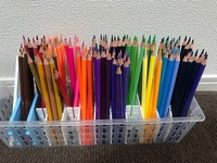 色鉛筆収納のアイディア 円柱形の紙の筒に入った24色の色鉛筆がありますが Yahoo 知恵袋