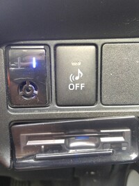 車のエアコンフィルタはホームセンターのカー用品コーナーなどで Yahoo 知恵袋