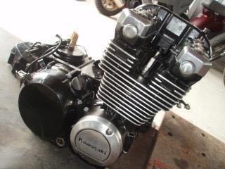 ゼファー400のエンジンの塗装を業者にたのもうとおもうのです