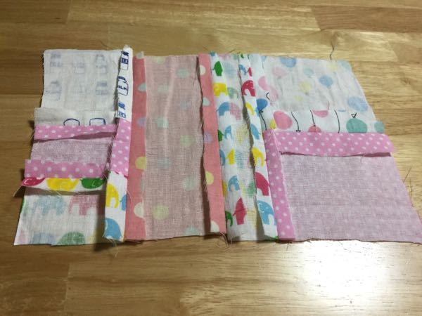 ダブルガーゼのハギレをパッチワークしてガーゼケットを作ろうと