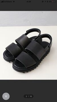 靴下履いてサンダルって変ですか サンダルはこういうタイプです Yahoo 知恵袋