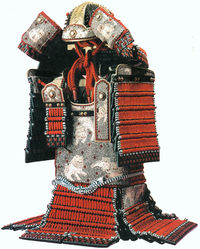 鎌倉時代の甲冑の下は一応 着物と袴を着て袴は下の袖を紐で巻いて Yahoo 知恵袋