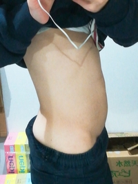 お腹写真注意 どうしても下っ腹が出てしまいます20歳 身長 Yahoo 知恵袋