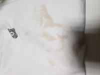 服を洗濯機にかけたら茶色のシミが付いてしまいました 白いシャツ Yahoo 知恵袋