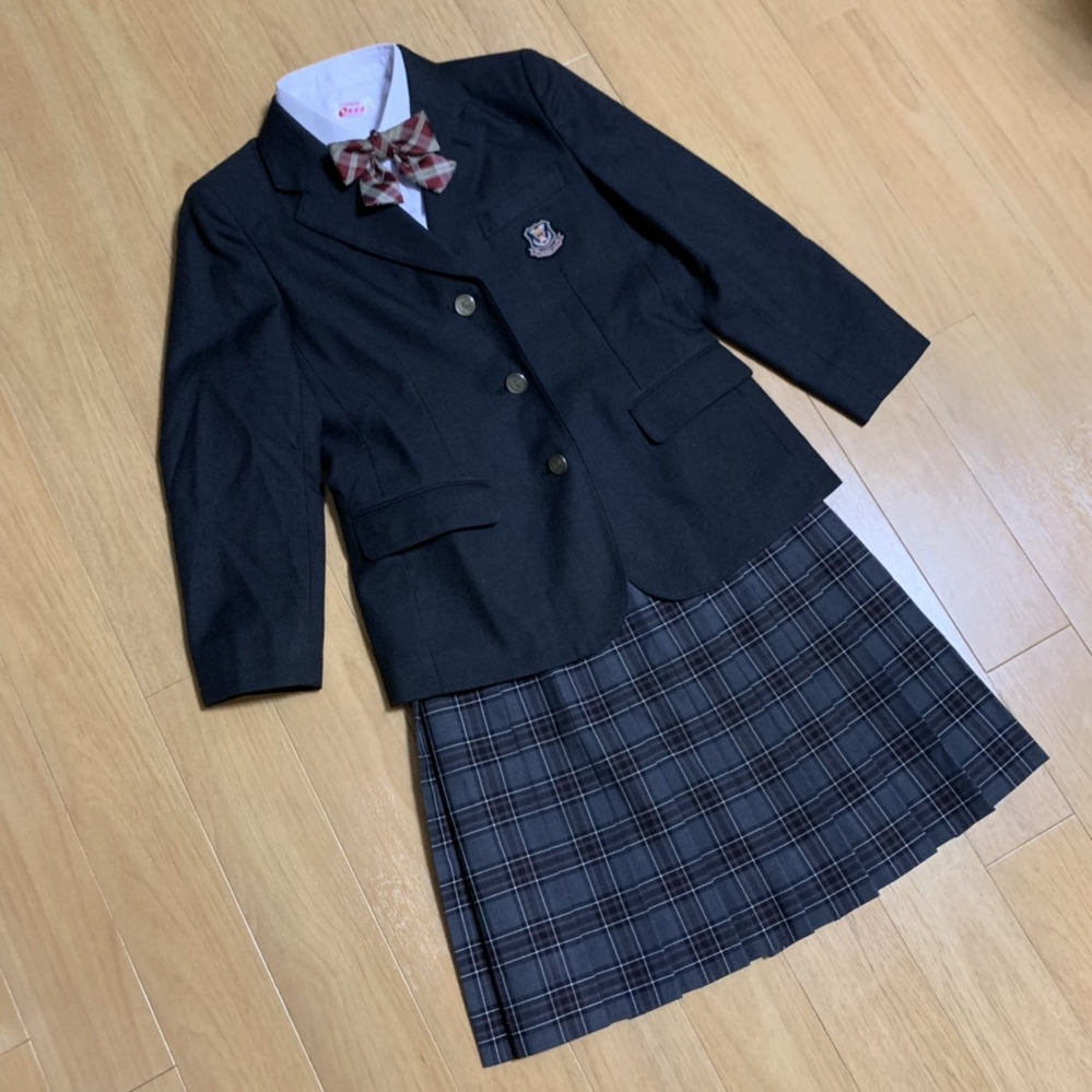 女装 制服　moro 弟がこっそり私の制服を着てスカート履いているところを見てしま... - Yahoo!知恵袋
