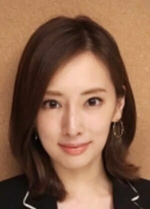 北川景子さんの髪型はストレートといいますか セット無しの状態だとどんな Yahoo 知恵袋