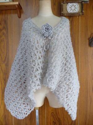 画像の花模様 はなんという名前の模様編みなのでしょうか 名前が分 Yahoo 知恵袋