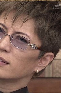 この画像のgacktさんが着用しているサングラスを探しています どのメ Yahoo 知恵袋