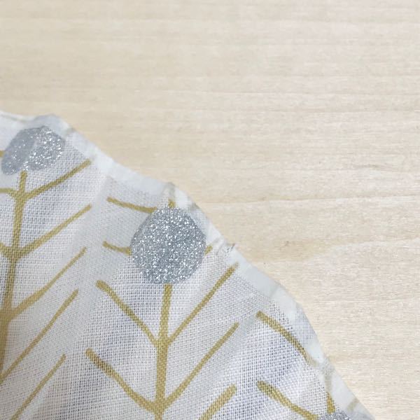 布製扇子の縁どりについて - 布製扇子の縁に 布の端の処理のために貼 - Yahoo 知恵袋