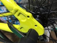 クロスバイクカラフル【後輪パンクあり】