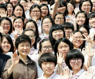 韓国人は日本人より圧倒的にモンゴル人やシベリア原住民に酷似し Yahoo 知恵袋