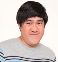 小さい顎で童顔の小顔と しゃくれ顎でたくましい大きい顔 どっちが好き Yahoo 知恵袋