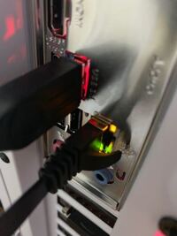 パソコン電源の横のランプがオレンジ色で点滅してる 先日パソ Yahoo 知恵袋