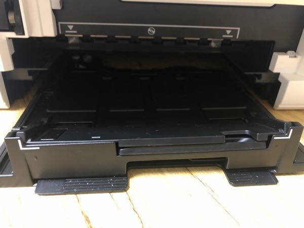排出トレイがハマらなくなってしまいました。 - なんかピッタ