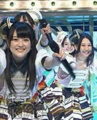 仮面ライダードライブの主題歌のイントロとske48のパレオはエメラルドのイン Yahoo 知恵袋