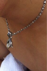 釣針の デザインのネックレスが欲しいのですが どこに売ってま Yahoo 知恵袋