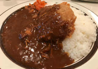 朝からカツカレーを食べられますか はい 食べれますっ Yahoo 知恵袋