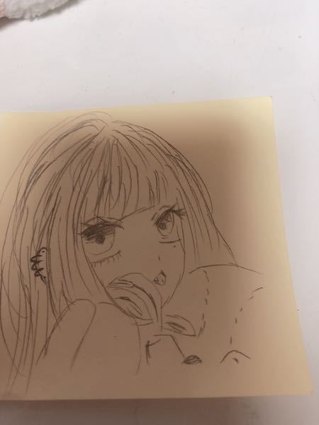 妹の机にあった落書きっぽい絵なんですけど、どう思いますか？ - 私は