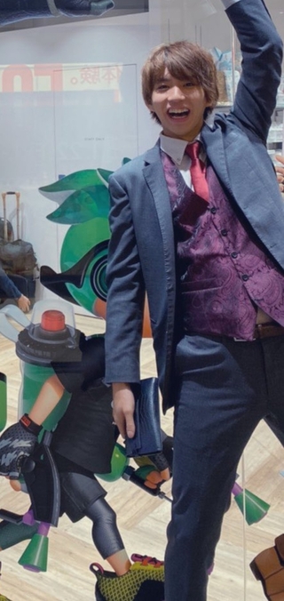 はじめしゃちょーってホストか サラリーマンに憧れてスーツを年内着用する Yahoo 知恵袋