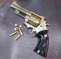 コクサイのコルトパイソン6インチのガスガンについてなのですが 弾を出し入れして Yahoo 知恵袋