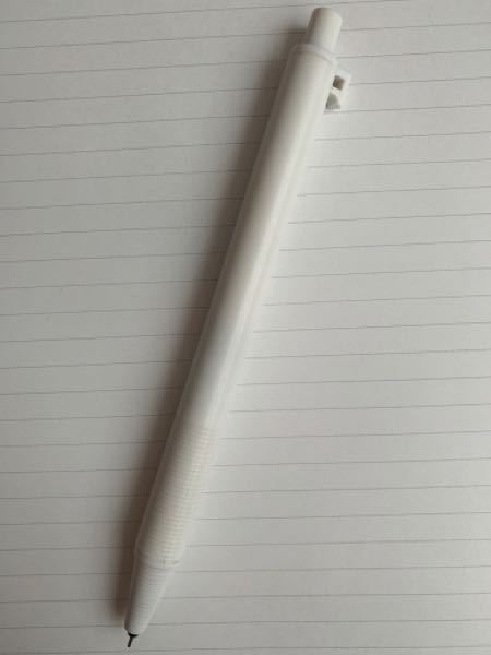 至急！どちらの文房具がおすすめですか？早めの回答お願いします