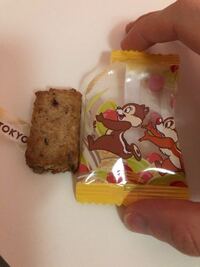 ディズニーランドなどに売っているクッキー 私はディズニーランドやシ Yahoo 知恵袋