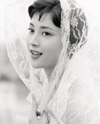 昭和の女優さんの雰囲気に憧れるのですが メイクの特徴や 髪型の特徴など Yahoo 知恵袋