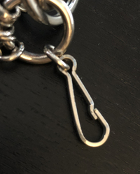 キーホルダーの金具の名称写真にあるキーホルダーの鍵をかける部分の金具で Yahoo 知恵袋