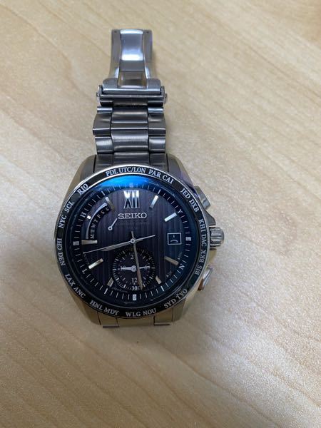 SEIKOソーラー電波時計の針がズレました。 - 写真の通り、日付が中