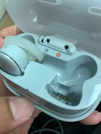 Sonyのwf Sp900を使っているのですが 片耳が聞こえないのでお Yahoo 知恵袋