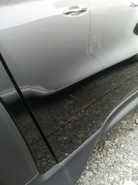 コーティング車の傷消し方車を傷つけられました 購入時にディーラーでガラ Yahoo 知恵袋