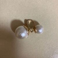 Guで購入したイヤリングです なぜ前と後ろついているの Yahoo 知恵袋