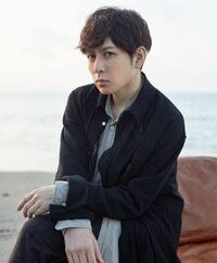 堂珍嘉邦さんって人中が長いのにイケメン ですよね 眉の位置 目と鼻 Yahoo 知恵袋