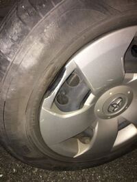 クルマのタイヤって低速で縁石に乗り上げた程度ではパンクしないだけの Yahoo 知恵袋